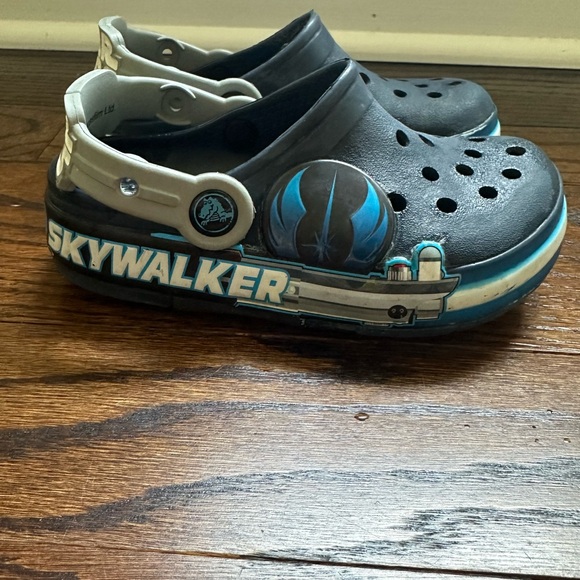 Star Wars Skywalker Toddler/Kids Crocs - Navy Size 10c - Picture 2 of 4